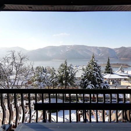 Trifon Zarezan Family Hotel Glavatartsi Luaran gambar