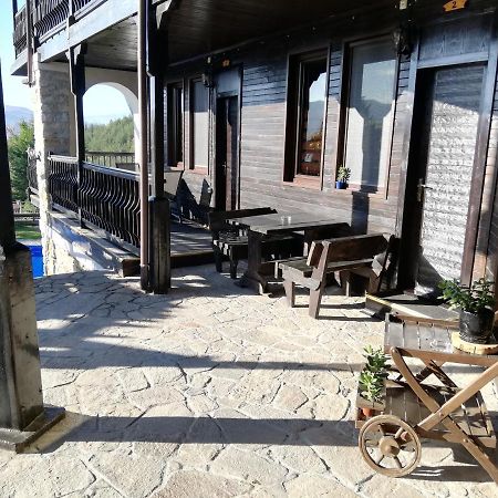 Trifon Zarezan Family Hotel Glavatartsi Luaran gambar