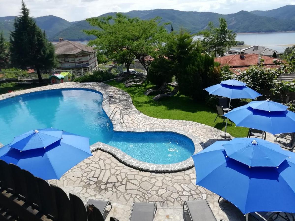 Trifon Zarezan Family Hotel Glavatartsi Luaran gambar