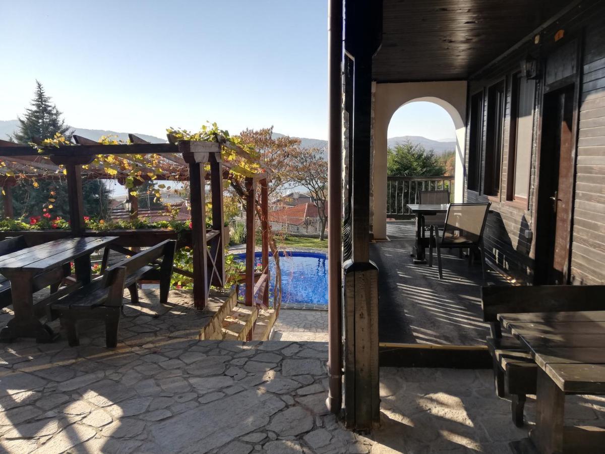 Trifon Zarezan Family Hotel Glavatartsi Luaran gambar