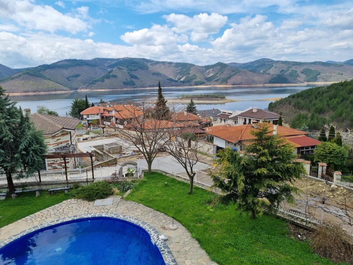 Trifon Zarezan Family Hotel Glavatartsi Luaran gambar