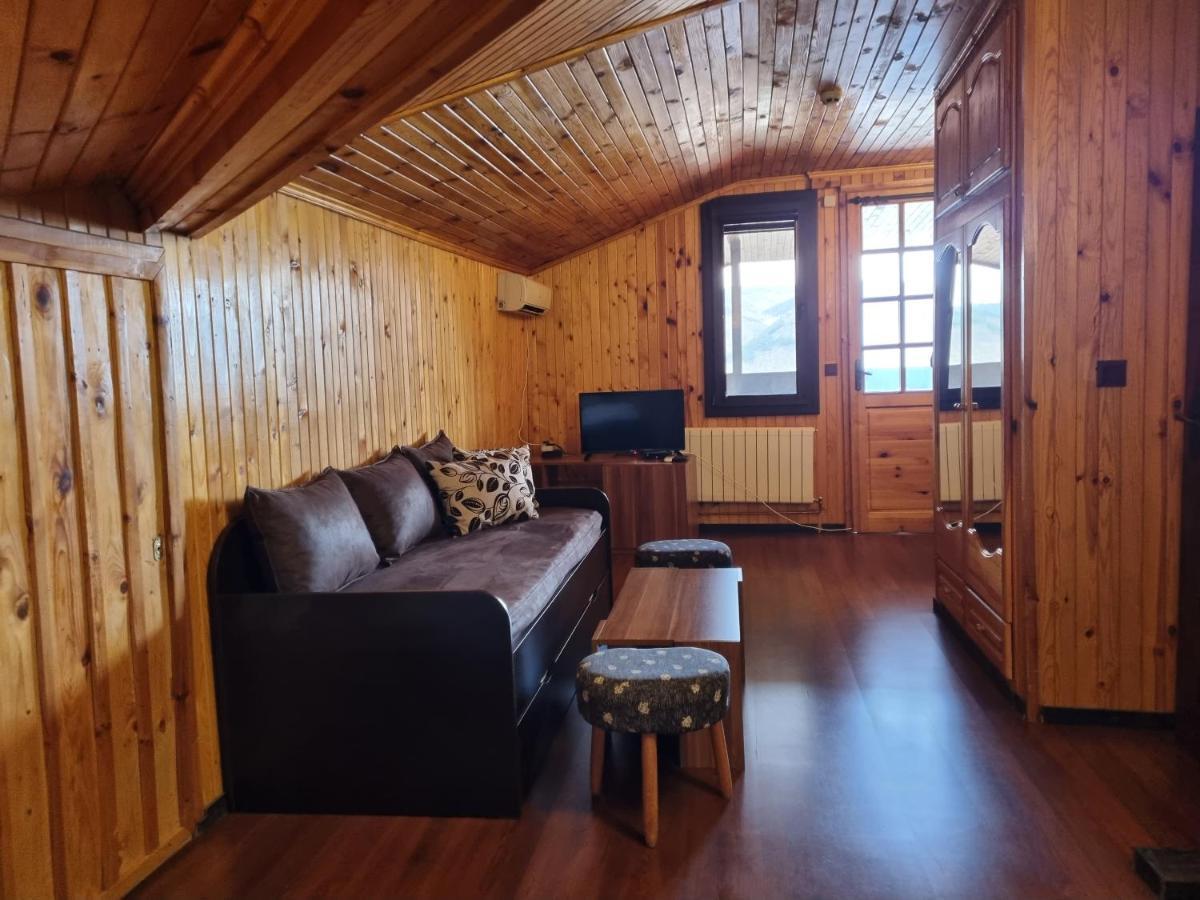 Trifon Zarezan Family Hotel Glavatartsi Luaran gambar