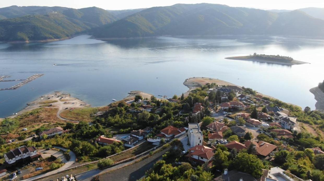 Trifon Zarezan Family Hotel Glavatartsi Luaran gambar